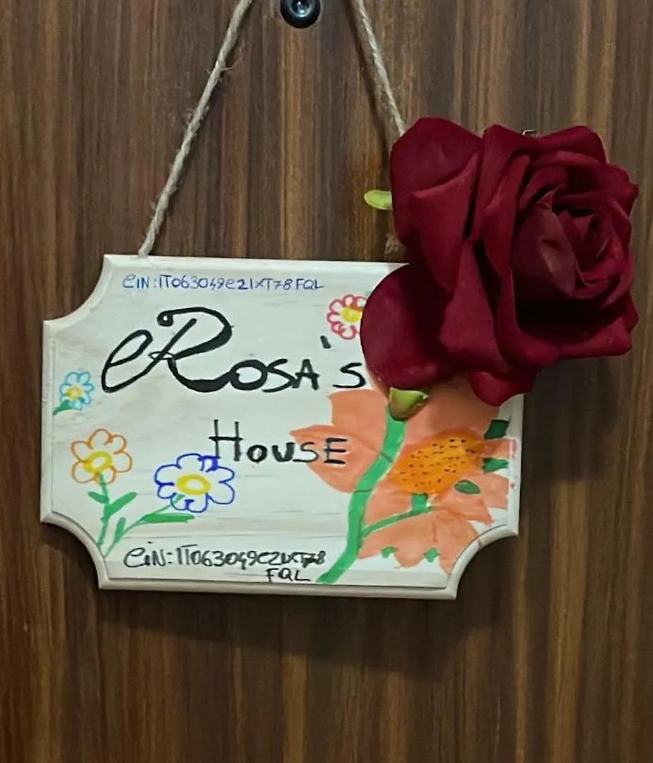 Rosa'S House Apartment Naples Italy